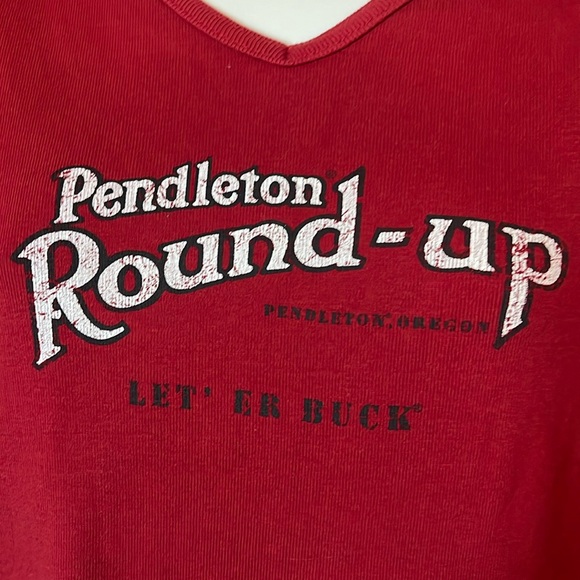 PENDLETON ROUND-UP tee-Cotton red short sleeve logo V-Neckline Sz L - Picture 2 of 12
